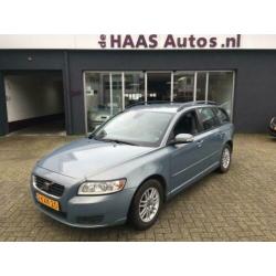 Volvo V50 1.6D Momentum / BPM EXPORT / TIKKIE IN MOTOR / LED