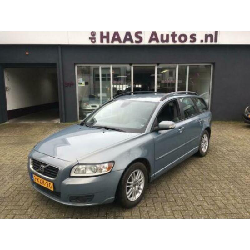 Volvo V50 1.6D Momentum / BPM EXPORT / TIKKIE IN MOTOR / LED