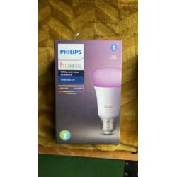 Philips Hue Bridge en 2 single bulb color ambiance E27