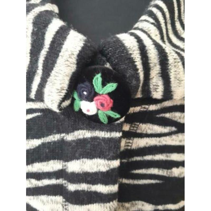 Vest16 - Lekker warm HEART BY ART vest maat M (1)