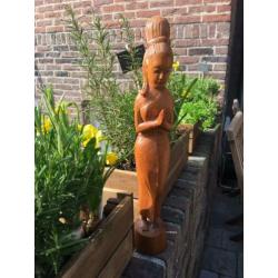 Mooie houten Beeld vrouw Bali