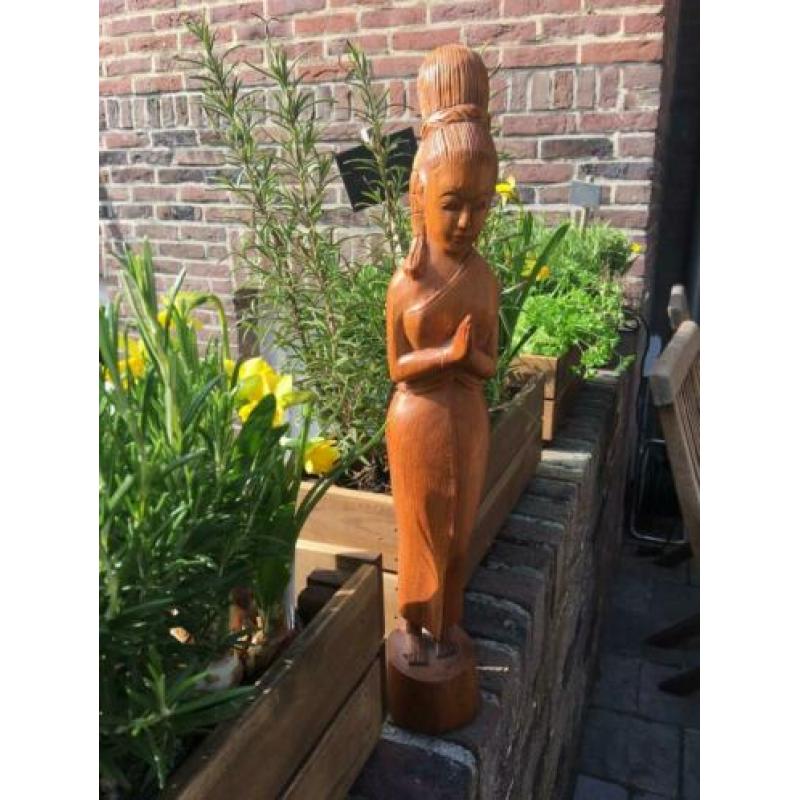 Mooie houten Beeld vrouw Bali