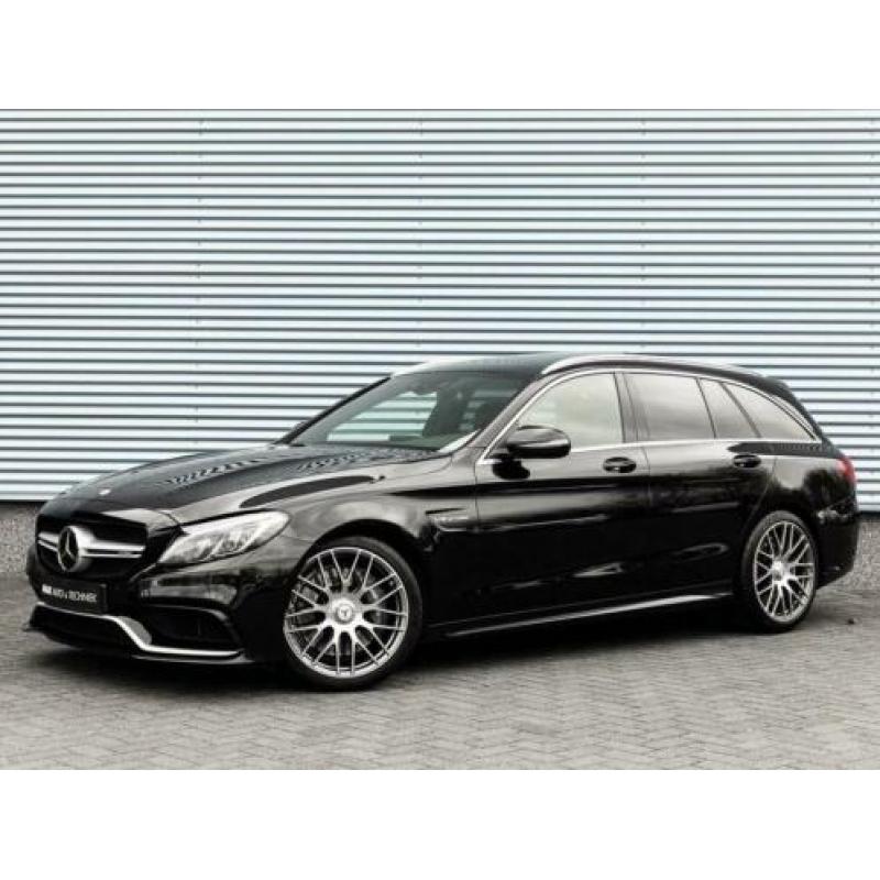 Mercedes-Benz C-Klasse Estate 63 AMG, 19", Burmester, pano,