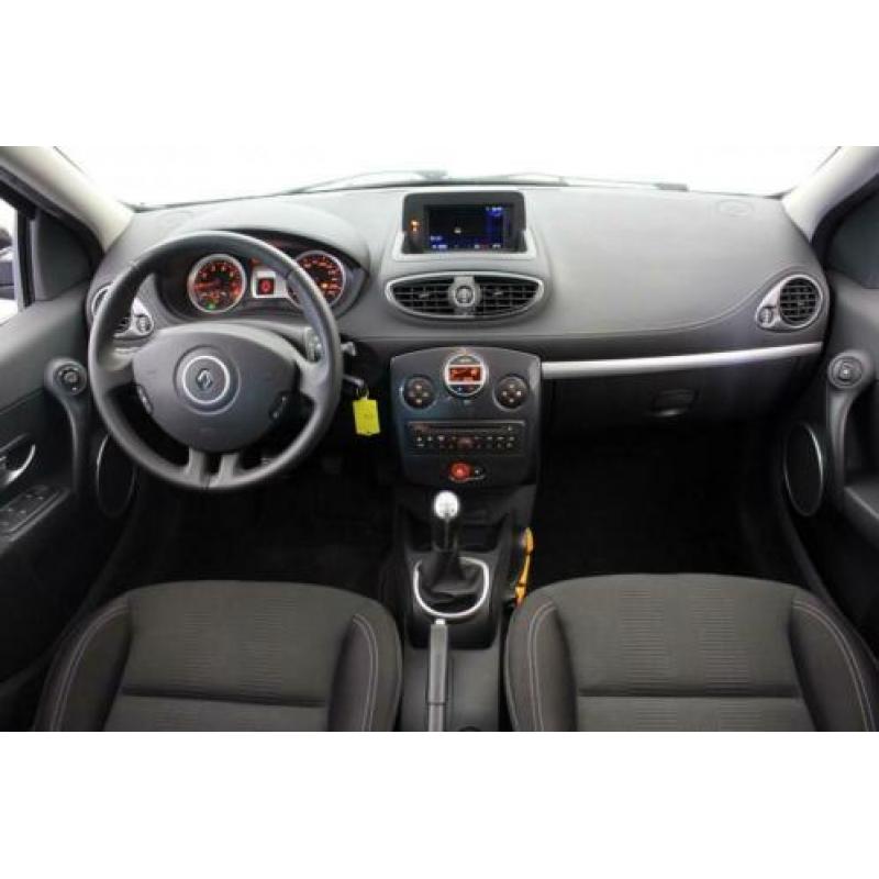 Renault Clio Estate 1.2 TCE 101PK 20th Anniversary Navi PDC