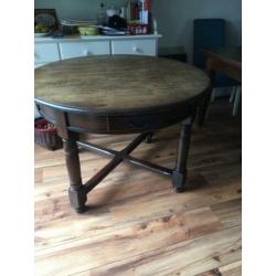 Massief eiken ronde tafel met gebrande keltische tekening
