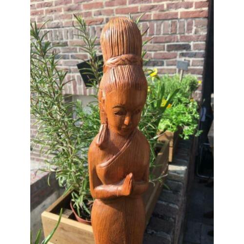 Mooie houten Beeld vrouw Bali