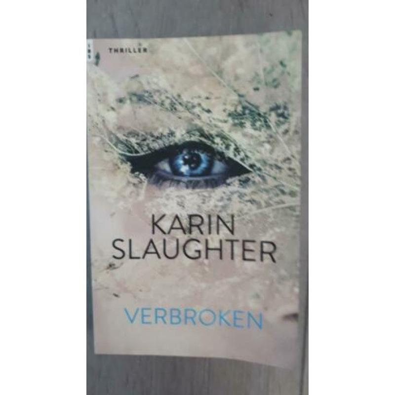 Karin Slaughter- Onzichtbaar (en meer delen)