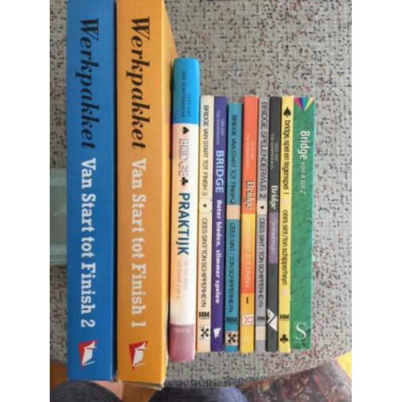 Verschillende BRIDGE boeken