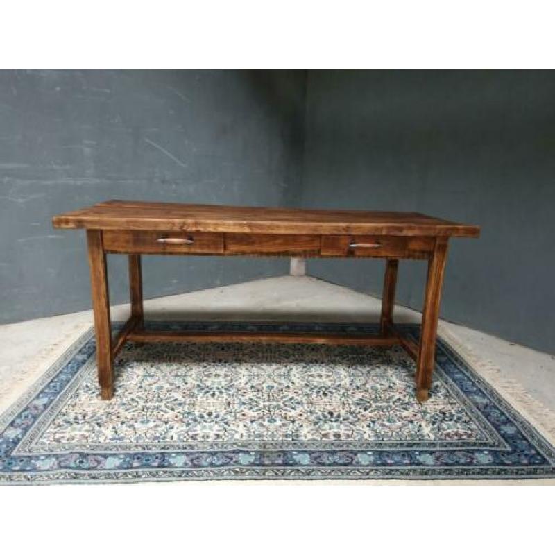 Oude Franse eettafel grenen met lades
