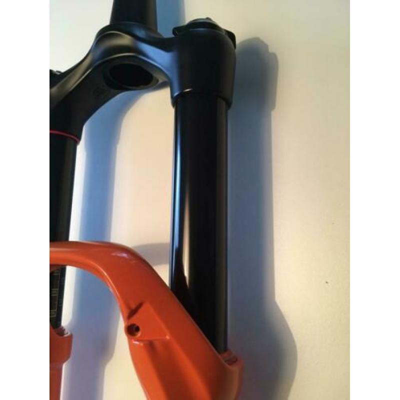 RS 27,5” Pike 150-120 DPA rtc3 15x100mm 2018 zgan cstm color