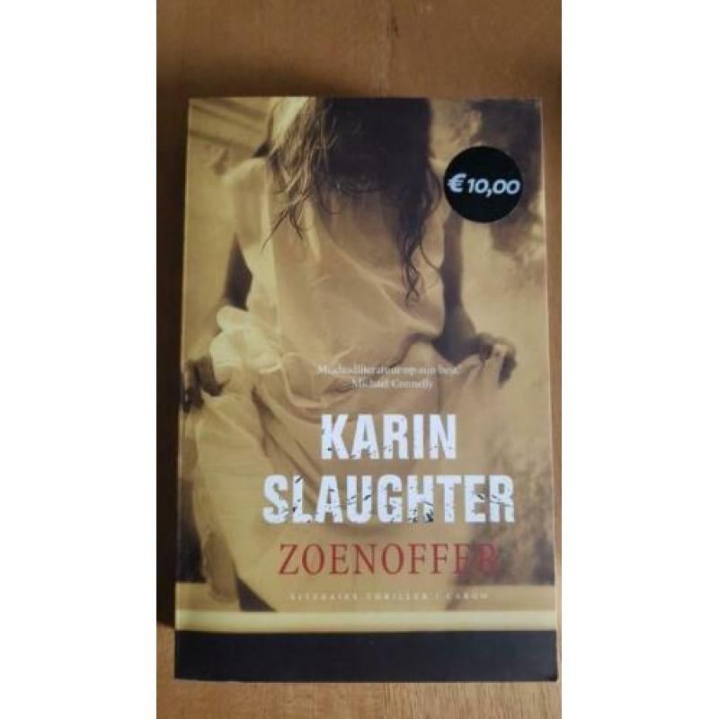 Onzichtbaar en Zoenoffer van Karin Slaughter