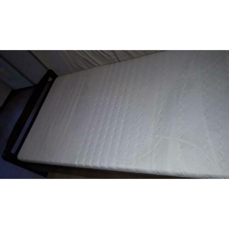 Bed extra lang en breed