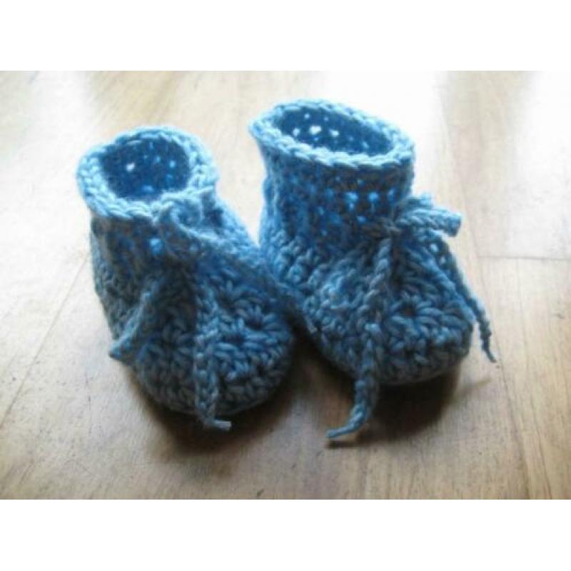 Stoere gehaakte baby laarsjes/booties 4-6 Mnd/ Maat 16 (68)
