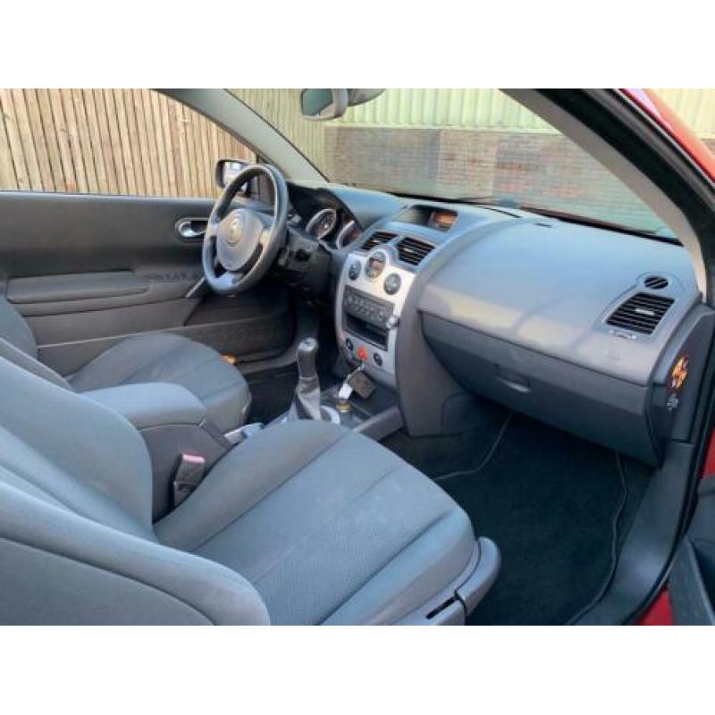 Renault Mégane coupé cabriolet 1.6-16V Authentique Comfort Z