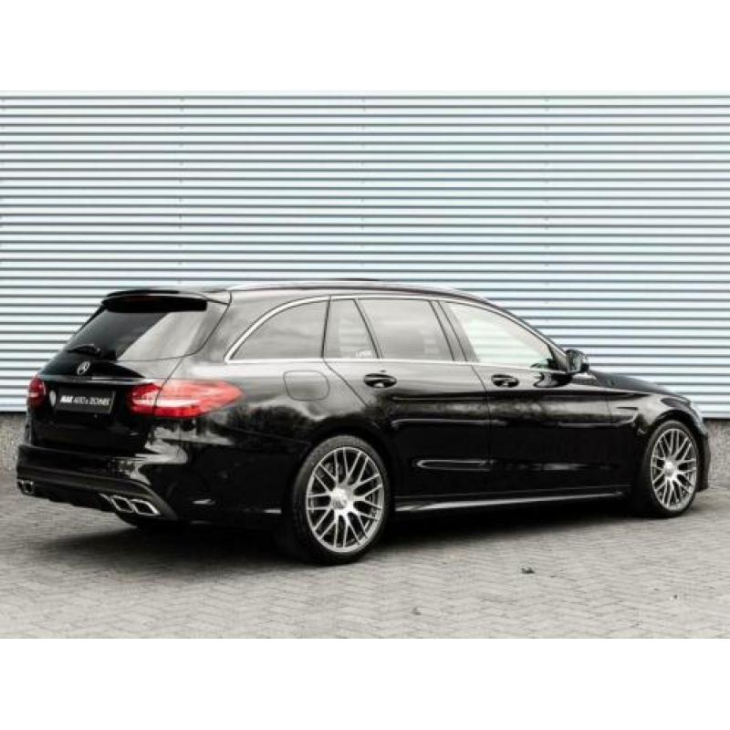 Mercedes-Benz C-Klasse Estate 63 AMG, 19", Burmester, pano,