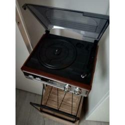 Platenspeler Soundmaster. Inclusief radio. Bruin.