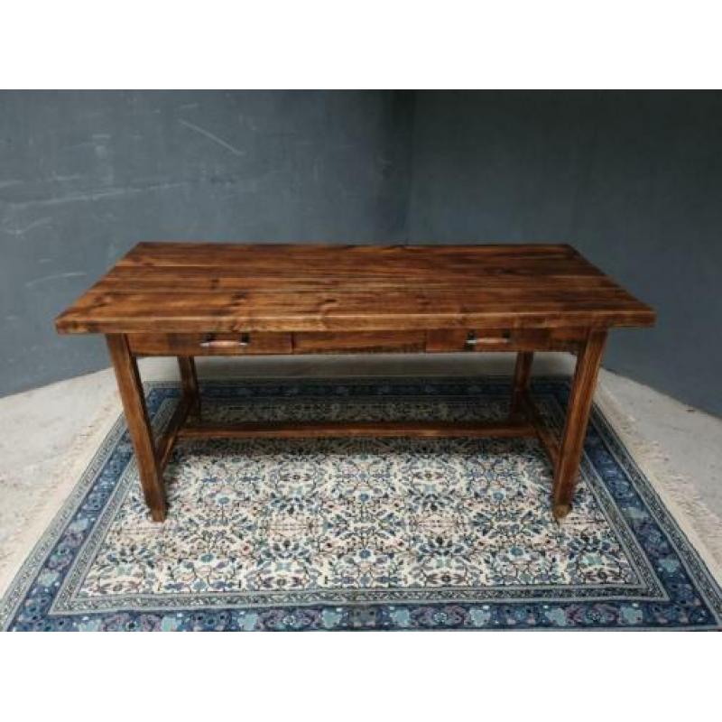 Oude Franse eettafel grenen met lades