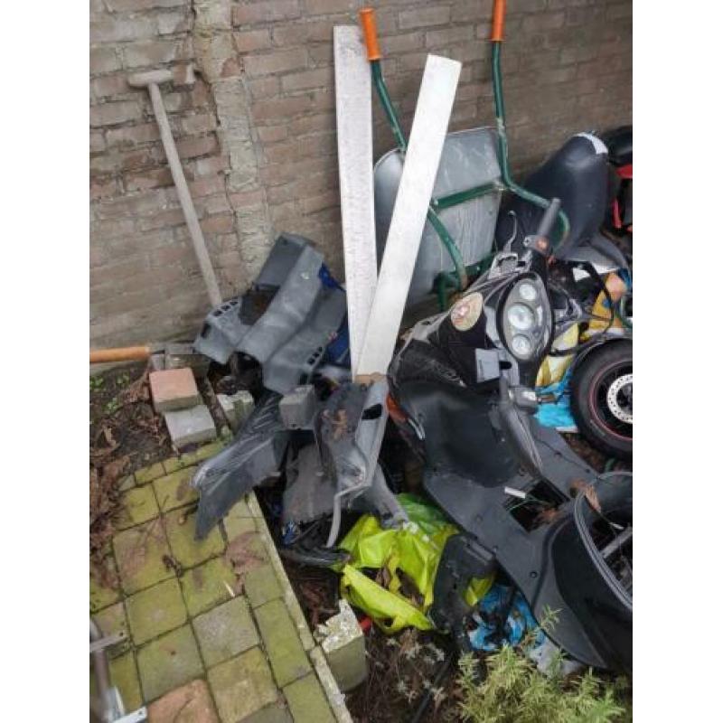 Heel veel scooter onderdelen