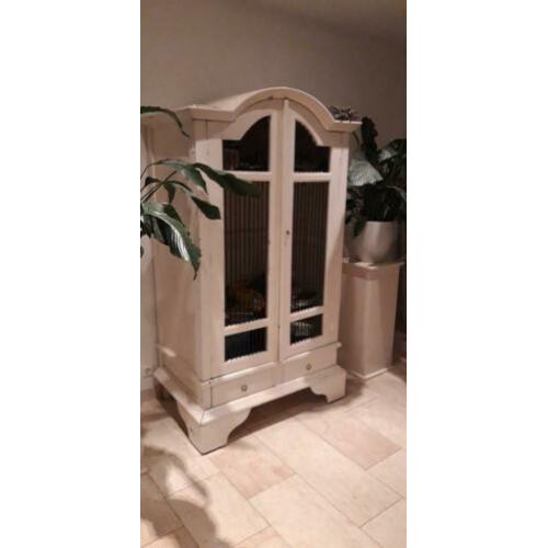 Mooie witte houten vintage kast