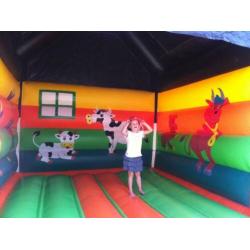 koe springkussen te huur voor slechts 79 euro