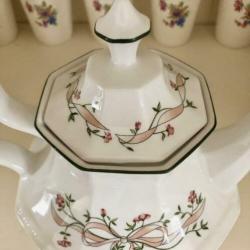 Theepot Johnson Brothers Eternal Beau