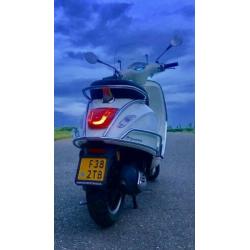 Vespa sprint / primavera.