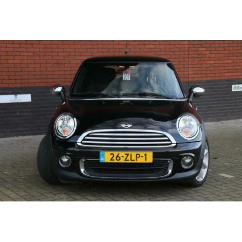 Mini Mini 1.6 One Pepper Business Navi/Clima/17" 1ste Eigena
