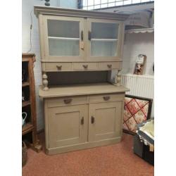 Brocante buffetkast olijfgroen