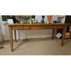 Grenen tafel als nieuw strak