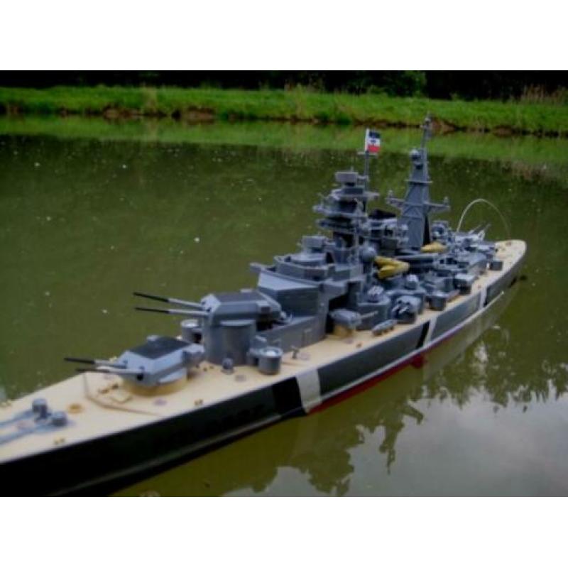 Gedetailleerd RC Slagschip BISMARCK Warship WOII Vaarklaar!