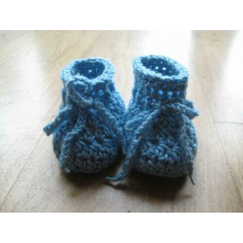 Stoere gehaakte baby laarsjes/booties 4-6 Mnd/ Maat 16 (68)