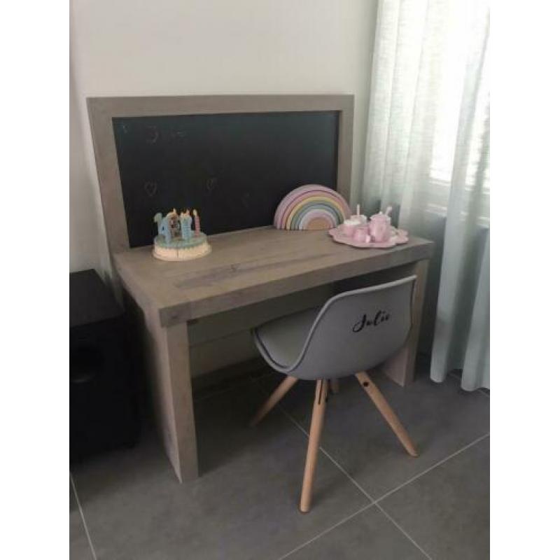 Kindertafel met magneet en krijtbord massief eiken