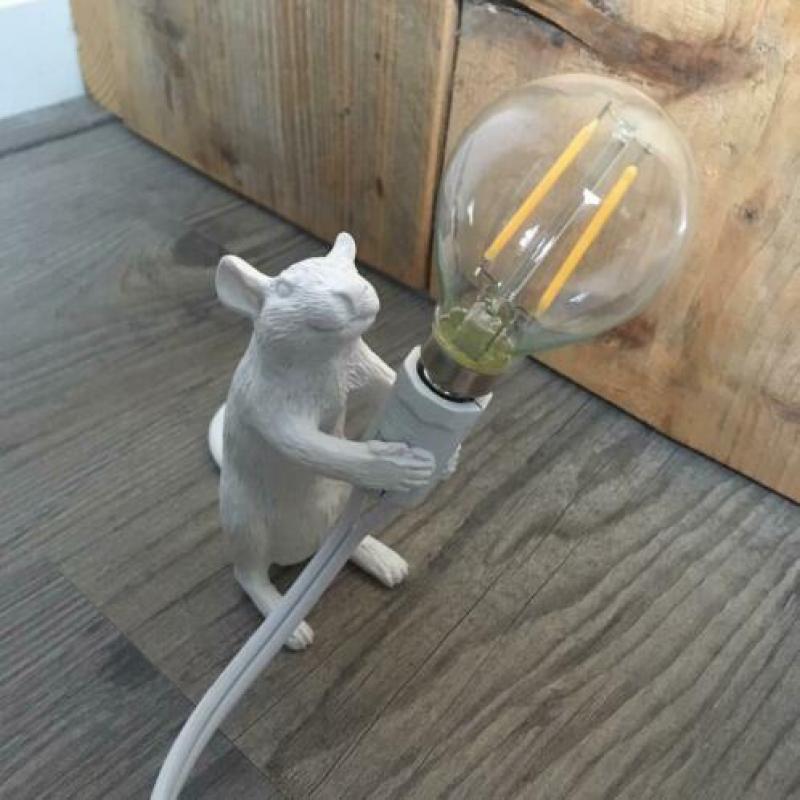 Mouse lamp wit