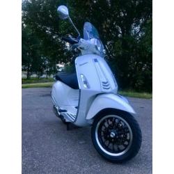 Vespa sprint / primavera.
