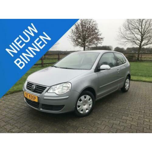 Volkswagen Polo 1.2 Trendline * Airco * Apk 02-2021