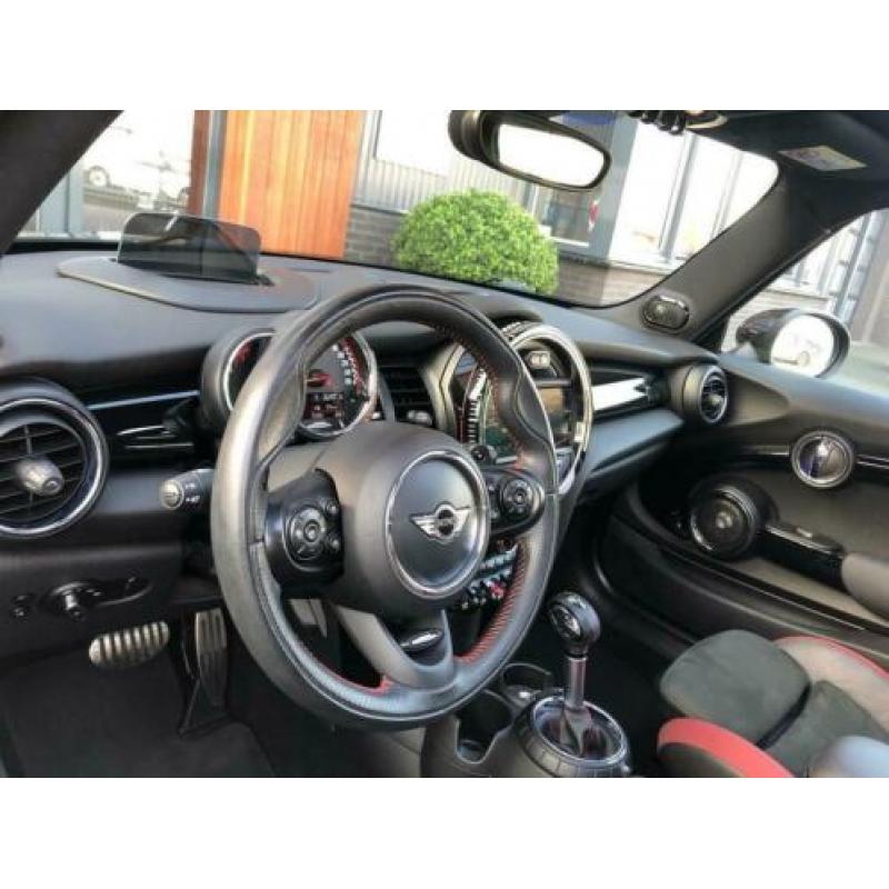 Mini Mini 2.0 John Cooper Works F1 aut 231pk/pro uitlaat/cam