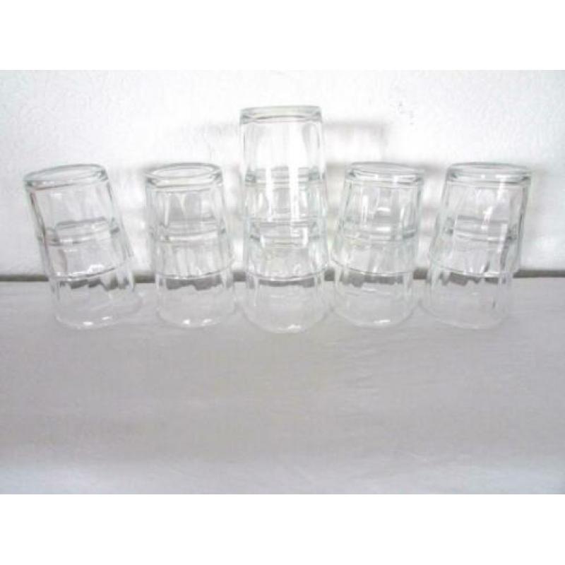 11 drinkglazen, golvende stijl (ophalen Amersfoort)