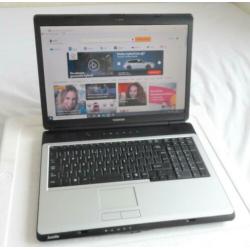 Toshiba Satellite L350 D . Windows 10 Pro ,Office 2013 Pro.