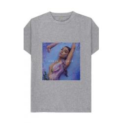Zelf gemaakte Ariana Grande t-shirts