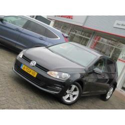 VOLKSWAGEN Golf 1.2 TSI Highline 5D / Navi / Cruise / Clima