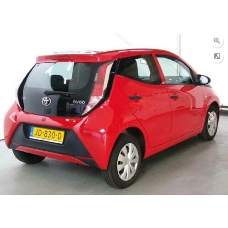 Toyota Aygo 1.0 VVT-i x / *5-DEURS* / AIRBAGS / ABS / LED