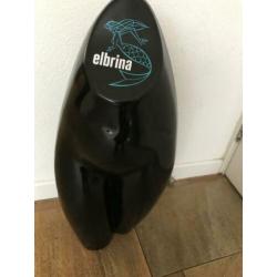 Elbrina oud etalage materiaal