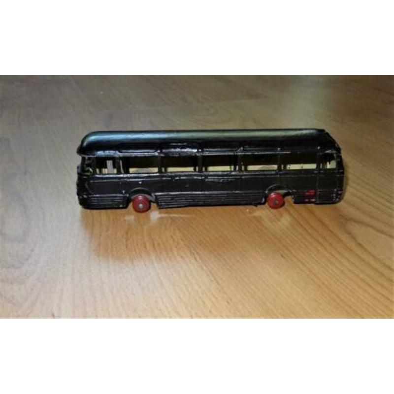 Dinky Toys bus,