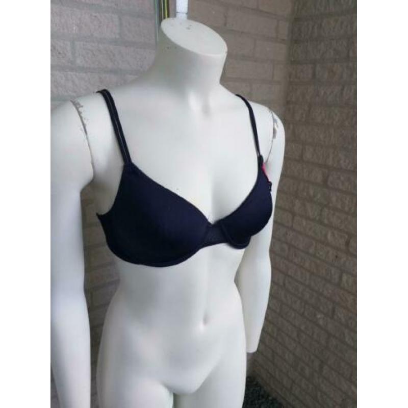 Donkerblauwe BH van Livera maat 75C