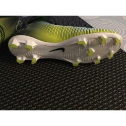 Nike Mercurius CR7 voetbalschoen maat 36