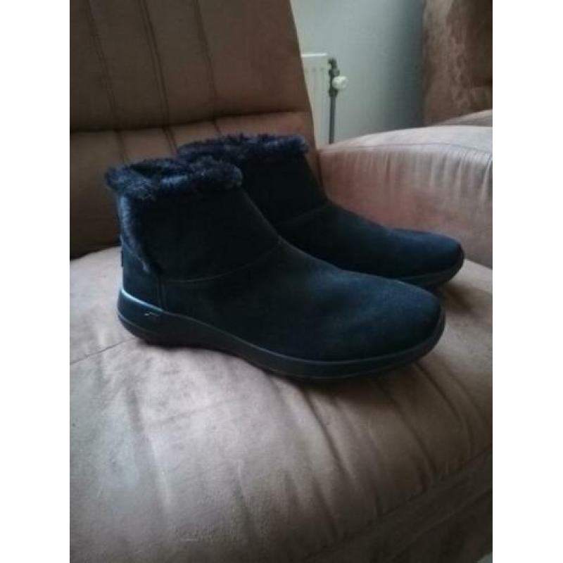 Sketchers, binnen gevoerd, buiten leer, maat41/42
