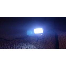 Stroboscoop, blue light, water effect, en disco lamp
