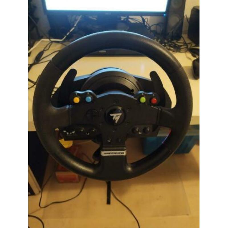 Xbox One 500Gb met Thrustmaster TMX stuur en F1 2019
