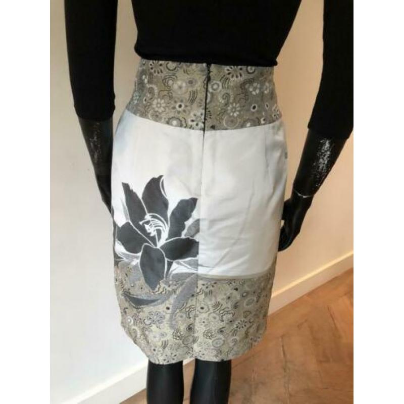 Emporio Armani rok zijde It 44 is mt 38