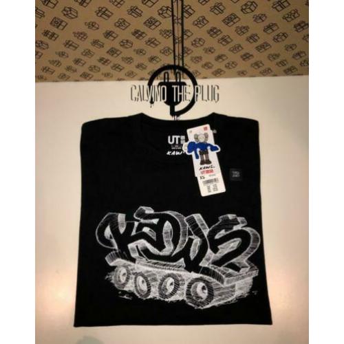 Kaws t-shirt zwart